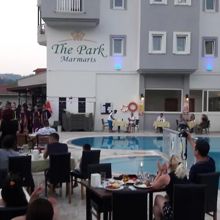 ホテル The Park Marmaris